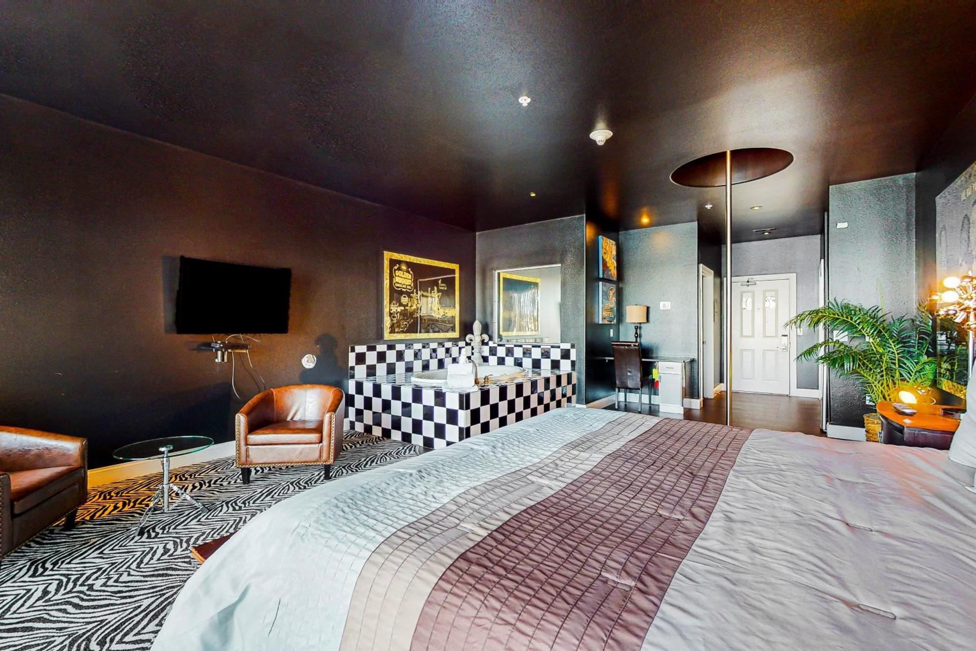 Delton Grand Aparthotel 4*